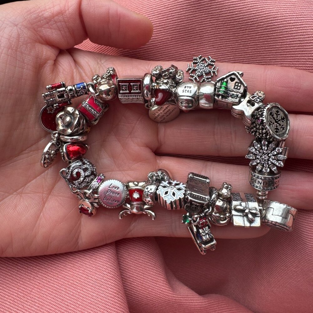 Fully Complete Christmas Themed Pandora Bracelet 7 1/2 inch